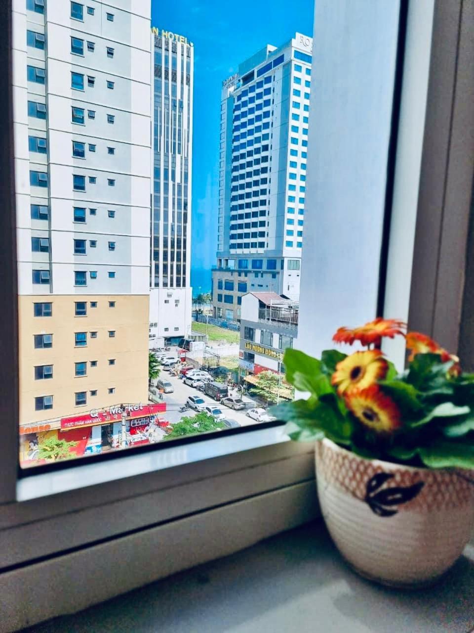 Delicate Serviced Apartment And Hotel Da Nang Bagian luar foto